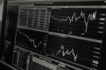 Global Markets Rally as Tech Supercycle Drives Record Corporate Profit Margins